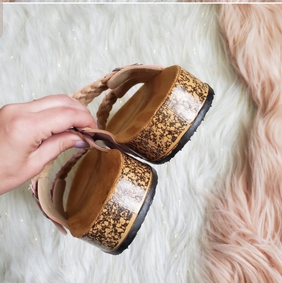 🔥 Desert Rose Faux Suede Slides - Picture 5 of 6